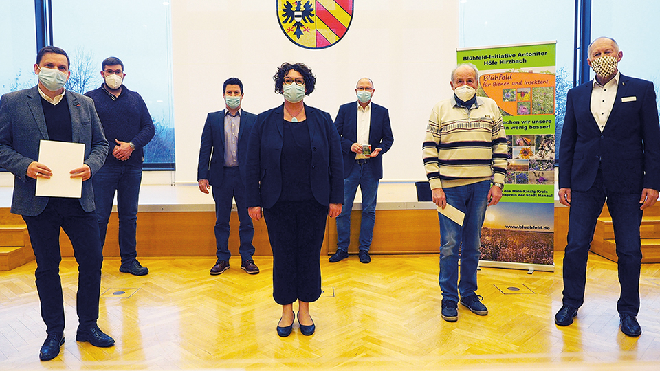Blühfeld-Initiative und Schulgarten-AG: Umweltschutz mit Kopf, Herz und Hand