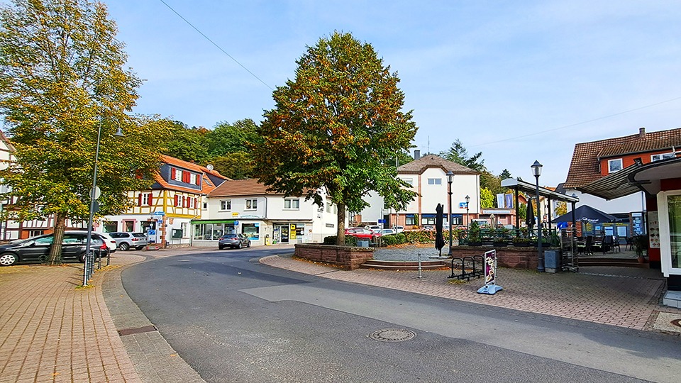 Lindenplatz aufwerten und Wittgenborner Straße verbessern