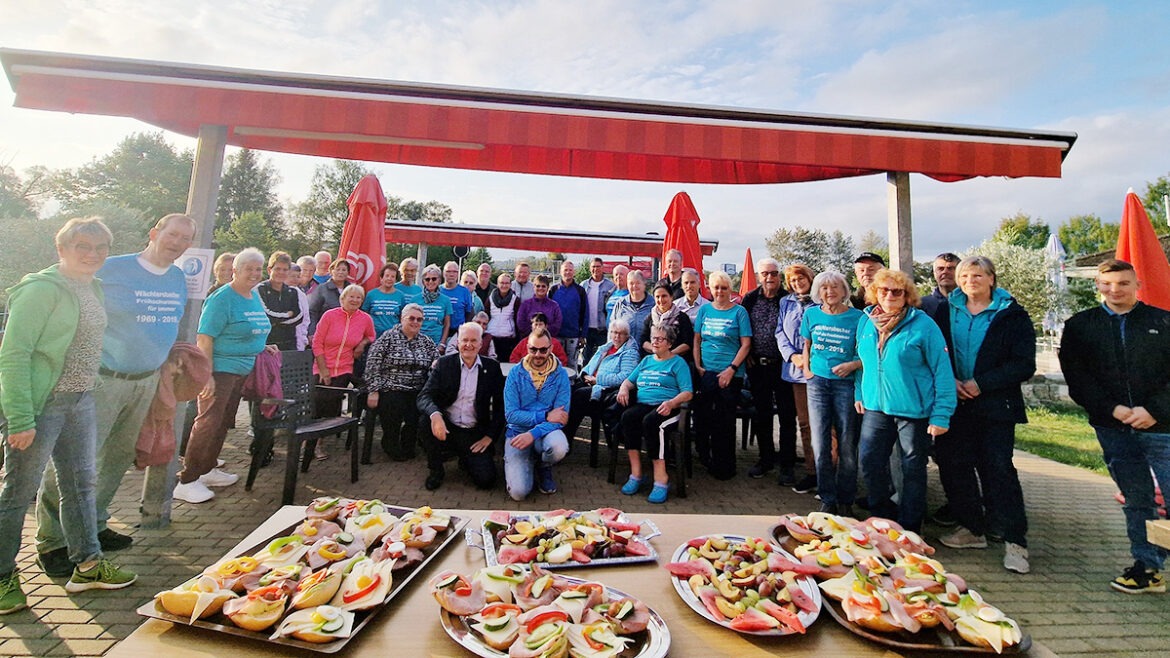 Frühschwimmer beenden Badesaison im Familienbad